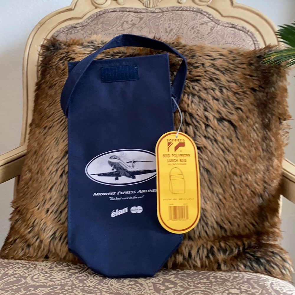 Midwest Express- lunch bag